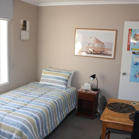 Glamis Ave Shared Home B&B 뉴플리머스 외부 사진